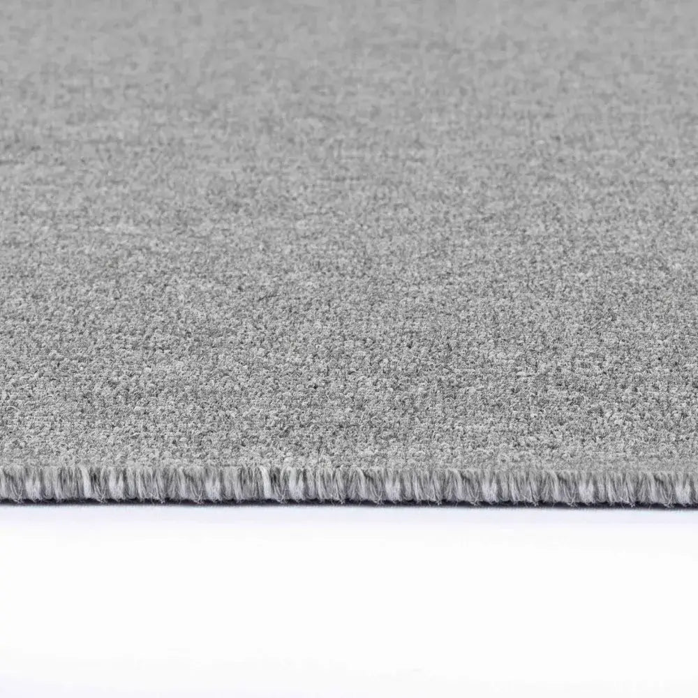 Simple Living Area Silver Runner Rug (Sim)