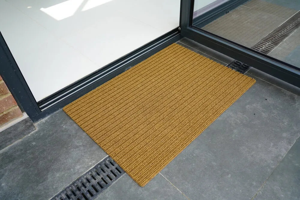 Trapper Door Mat Beige